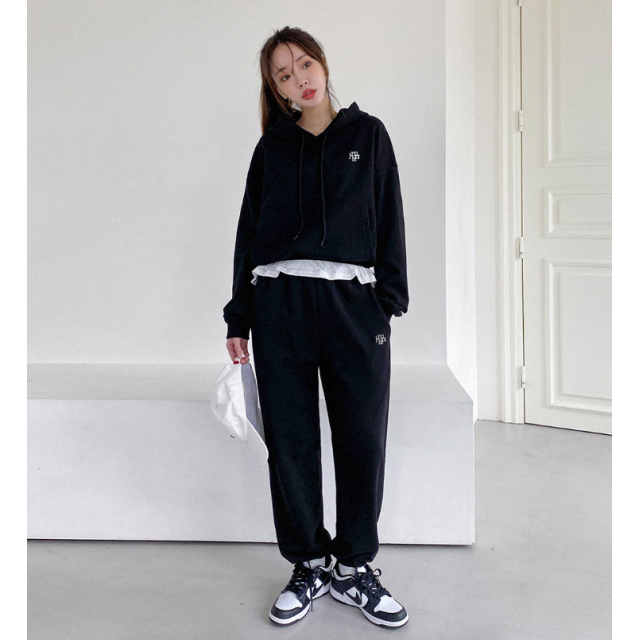 秋冬預訂｜MUAHMUAH SYMBOL LOGO JOGGER PANTS