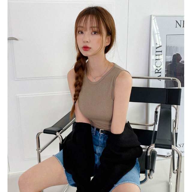 夏季預訂｜MUAHMUAH SPAN CROP KNIT SLEEVELESS