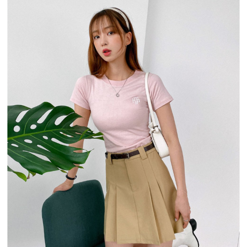 夏季預訂｜MUAHMUAH STITCH LOGO BASIC T-SHIRT