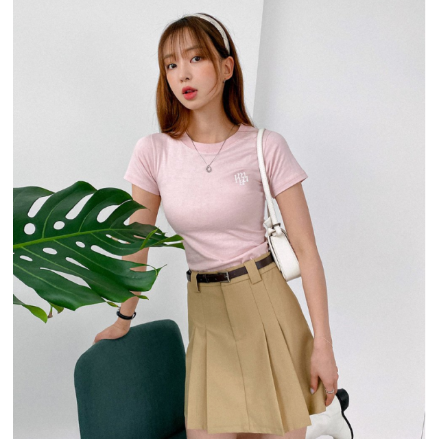 夏季預訂｜MUAHMUAH STITCH LOGO BASIC T-SHIRT