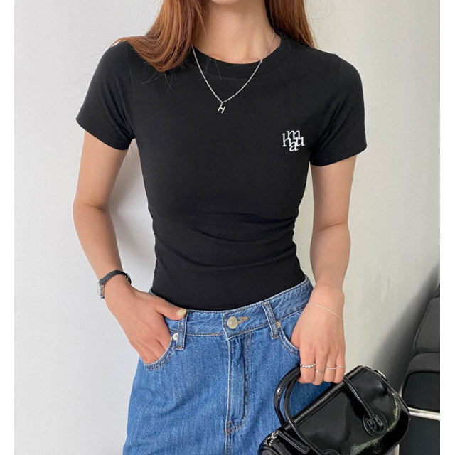 夏季預訂｜MUAHMUAH STITCH LOGO BASIC T-SHIRT