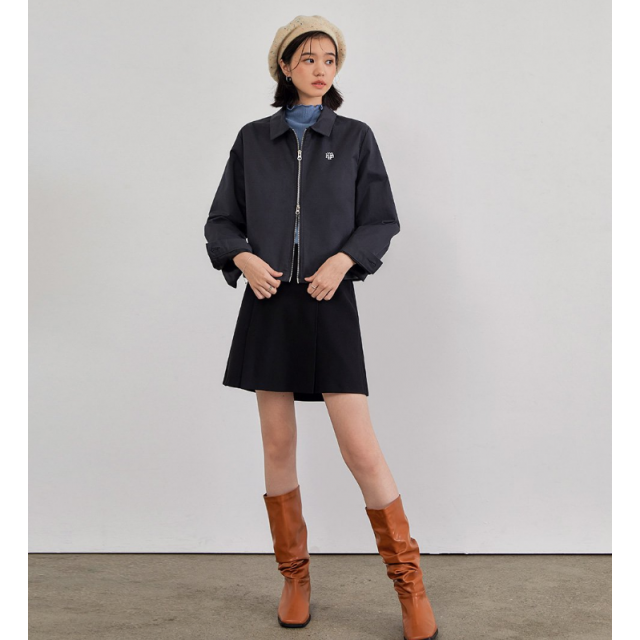早秋預訂｜MUAHMUAH SIGNATURE LOGO POINT 2WAY ZIP-UP JACKET