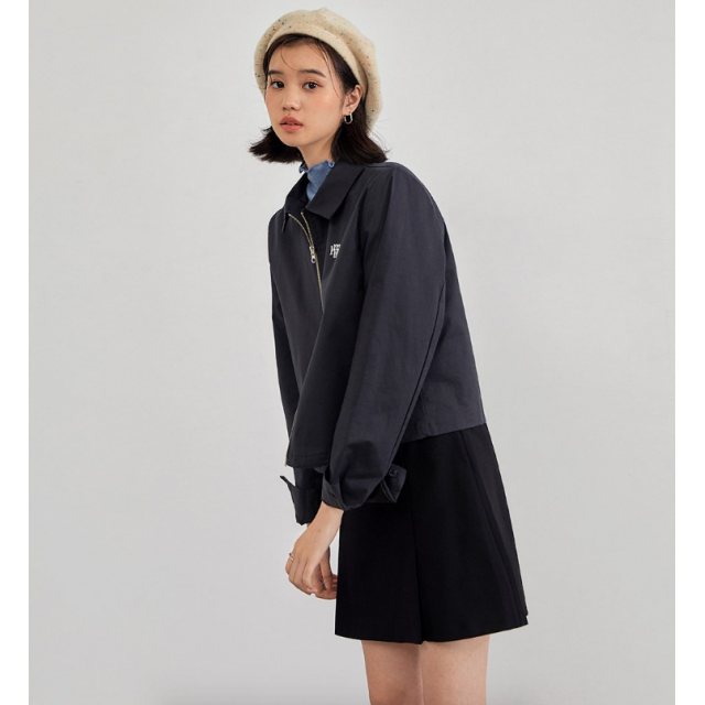 早秋預訂｜MUAHMUAH SIGNATURE LOGO POINT 2WAY ZIP-UP JACKET