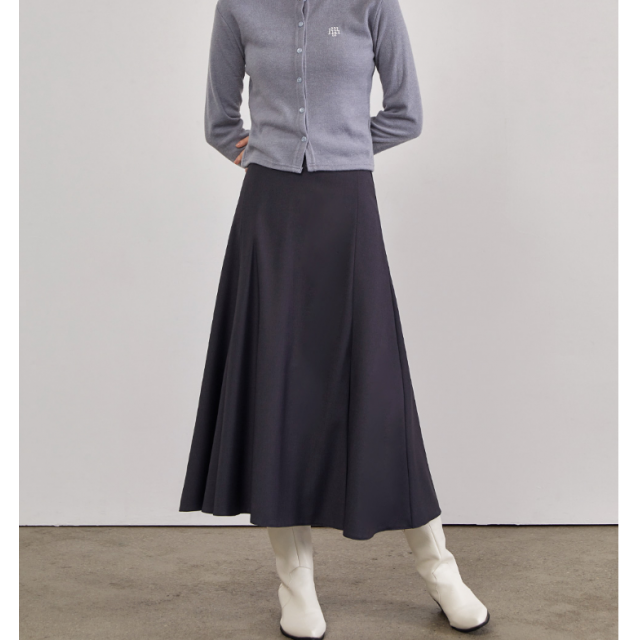 早秋預訂|MUAHMUAH NATURAL FLARE LONG SKIRT 早秋預訂|MUAHMUAH NATURAL FLARE LONG SKIRT
