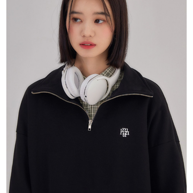 早秋預訂｜MUAHMUAH LOGO POINT FULL OVER NECK ZIP-UP