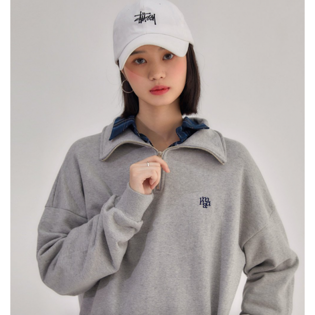 早秋預訂｜MUAHMUAH LOGO POINT FULL OVER NECK ZIP-UP