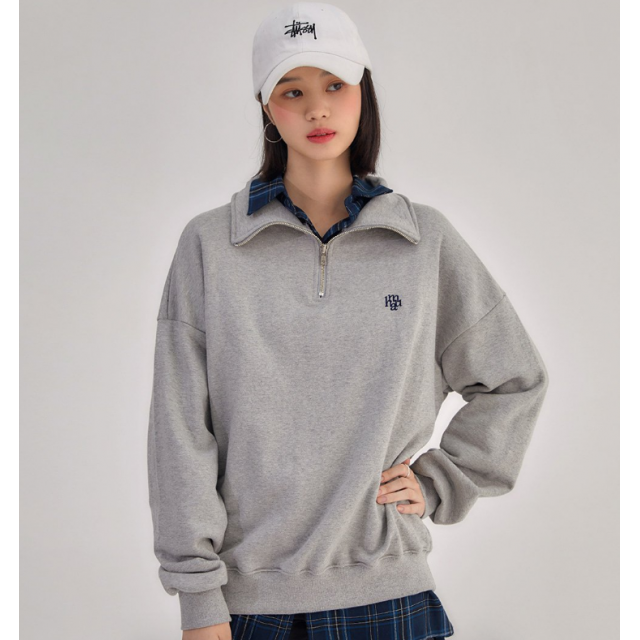 早秋預訂｜MUAHMUAH LOGO POINT FULL OVER NECK ZIP-UP