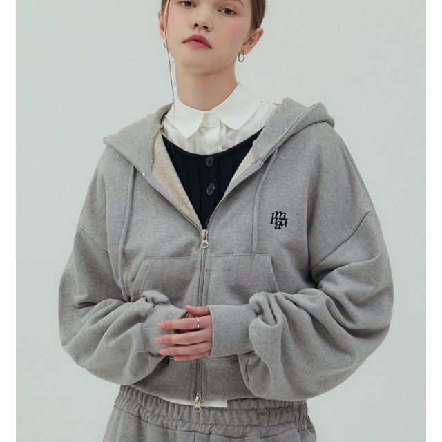 秋冬預訂｜MUAHMUAH BALLOON CROP HOOD ZIP-UP