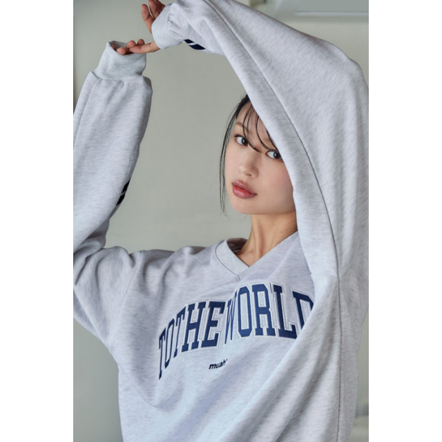 春季預訂|MUAHMUAH OVER FIT V NECK TAPE MTM 春季預訂|MUAHMUAH OVER FIT V NECK TAPE MTM