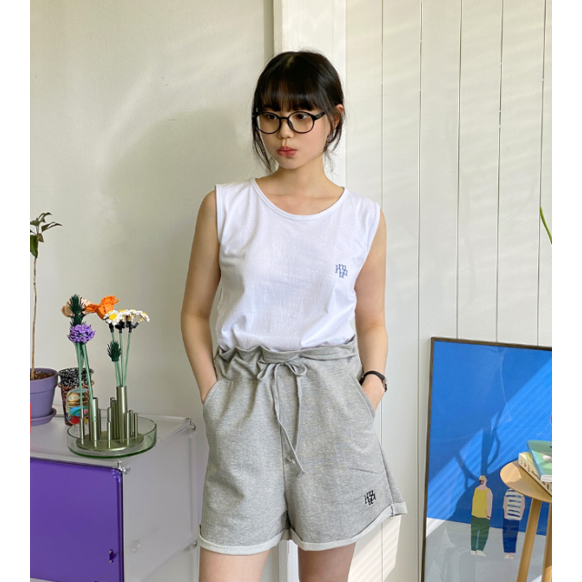 春季預訂|MUAHMUAH LOGO STITCH TRAINING HALF PANTS 春季預訂|MUAHMUAH LOGO STITCH TRAINING HALF PANTS
