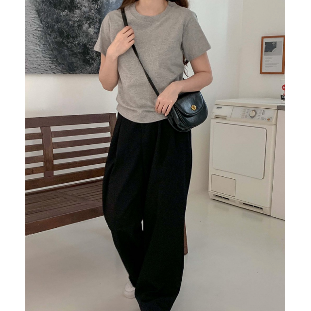 春季預訂|MUAHMUAH COTTON REGULAR FIT HALF T-SHIRT 春季預訂|MUAHMUAH COTTON REGULAR FIT HALF T-SHIRT