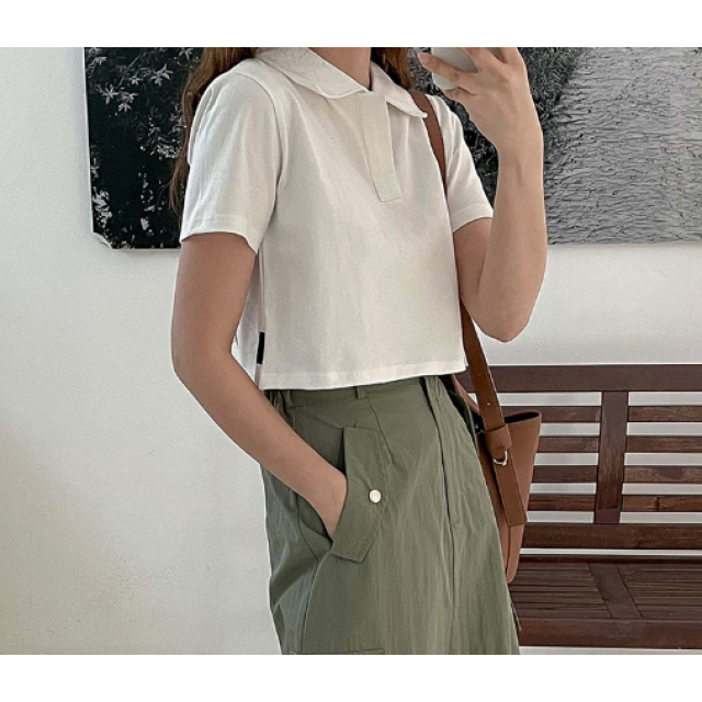 春季預訂|MUAHMUAH COLLAR CROP HALF T-SHIRT 春季預訂|MUAHMUAH COLLAR CROP HALF T-SHIRT