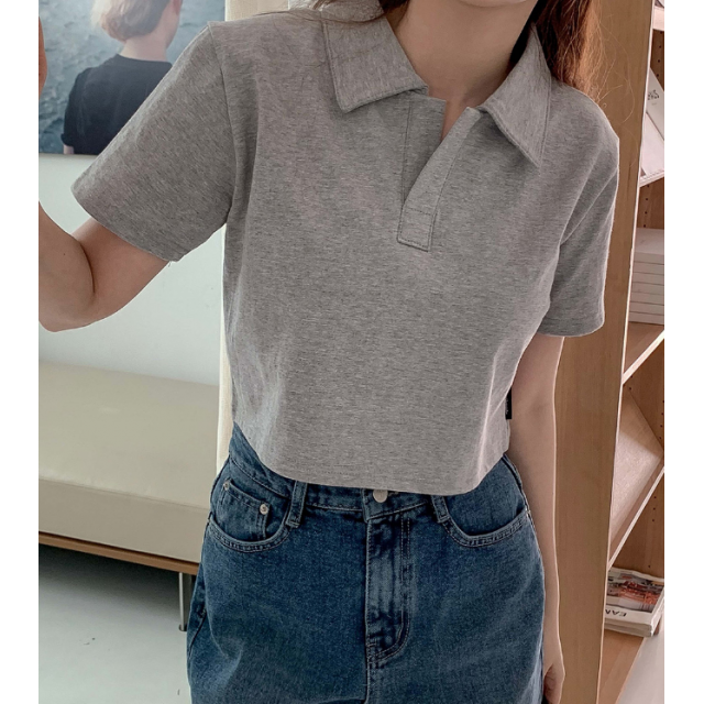 春季預訂|MUAHMUAH COLLAR CROP HALF T-SHIRT 春季預訂|MUAHMUAH COLLAR CROP HALF T-SHIRT