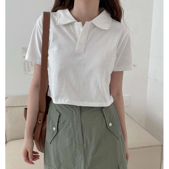 春季預訂|MUAHMUAH COLLAR CROP HALF T-SHIRT 春季預訂|MUAHMUAH COLLAR CROP HALF T-SHIRT