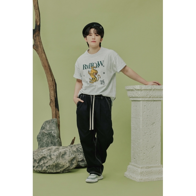 預訂｜ROMANTIC CROWN x WOOZI 23SS REEL TIGER TEE SHIRT