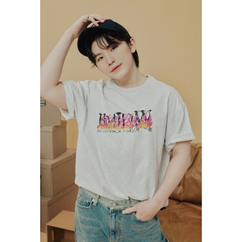 預訂｜ROMANTIC CROWN x WOOZI 23SS BLAZE LOGO TEE SHIRT