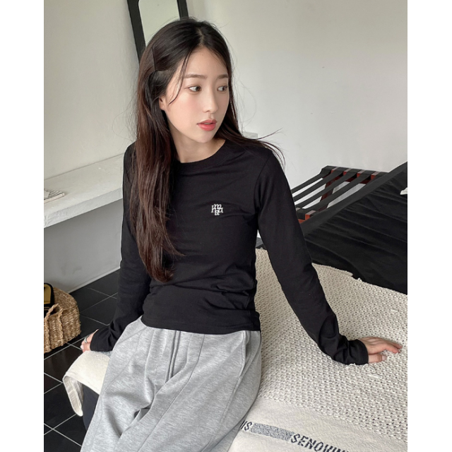 預訂｜MUAHMUAH STITCH LOGO BASIC LONG SLEEVE T-SHIRT