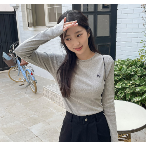 預訂｜MUAHMUAH STITCH ROUND LONG SLEEVE T-SHIRT