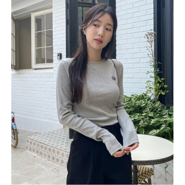 預訂｜MUAHMUAH STITCH ROUND LONG SLEEVE T-SHIRT