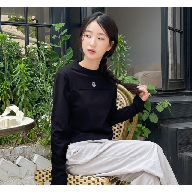 預訂｜MUAHMUAH STITCH LINE CROP T-SHIRT