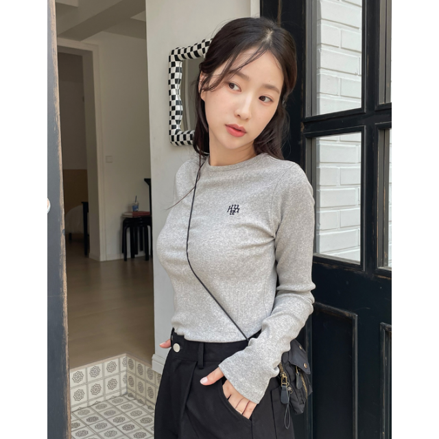 預訂｜MUAHMUAH STITCH ROUND LONG SLEEVE T-SHIRT