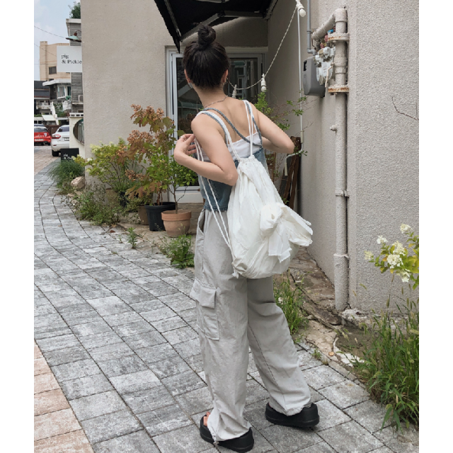 夏季預訂|束繩鬆緊腰CARGO寬褲 夏季預訂|束繩鬆緊腰CARGO寬褲