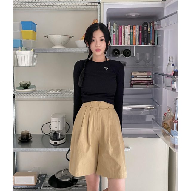 預訂｜MUAHMUAH LOGO STRAP CROP T-SHIRT