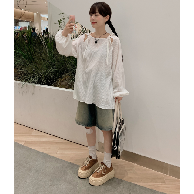 夏季預訂|藍色水洗五分牛仔褲 夏季預訂|藍色水洗五分牛仔褲