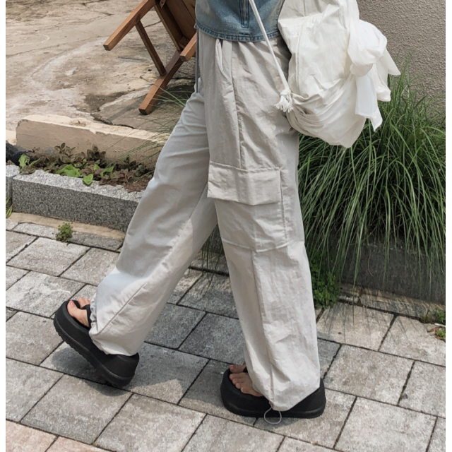 夏季預訂|束繩鬆緊腰CARGO寬褲 夏季預訂|束繩鬆緊腰CARGO寬褲