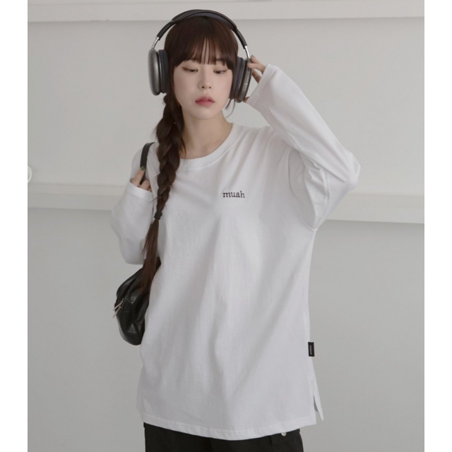 早秋預訂｜MUAHMUAH STITCH LOGO LONG SLEEVE T-SHIRT (2 COLOR)
