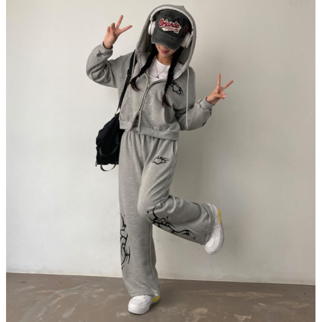 早秋預訂|Y2K風運動ZIPUP HOODIE外套連長褲SET 早秋預訂|Y2K風運動ZIPUP HOODIE外套連長褲SET