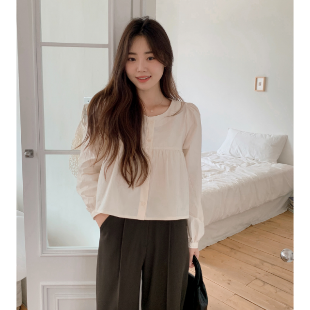 早秋預訂|圓領澎澎鈕扣長袖上衣 早秋預訂|圓領澎澎鈕扣長袖上衣