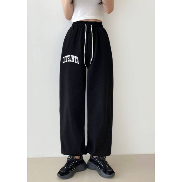 早秋預訂|ATHLETIC刺繡束腳鬆緊腰運動褲 早秋預訂|ATHLETIC刺繡束腳鬆緊腰運動褲