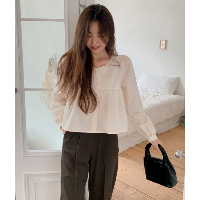 早秋預訂|圓領澎澎鈕扣長袖上衣 早秋預訂|圓領澎澎鈕扣長袖上衣
