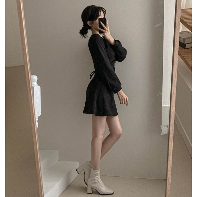 秋冬預訂｜抓皺V領後綁帶連身裙