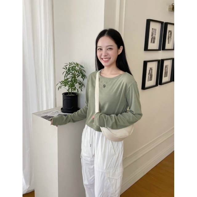 預訂｜MUAHMUAH STITCH LOGO CROP LONG SLEEVE (3 COLOR)