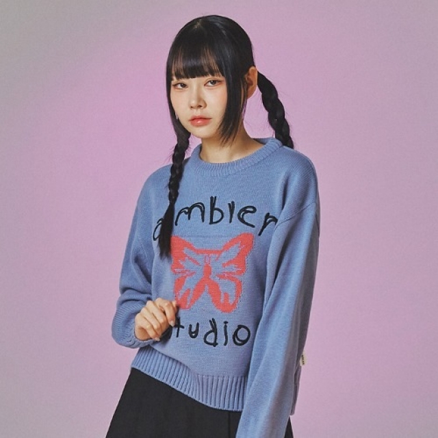 23F/W 預訂｜AMBLER PINK BUTTERFLY CROP SWEATER (2 COLOR)