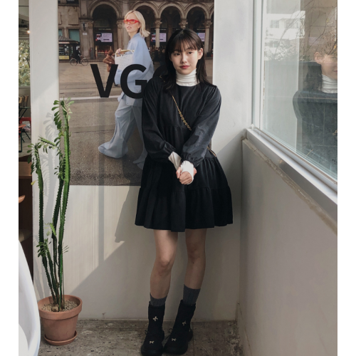 秋冬預訂｜圓領蛋糕澎澎絨面連身裙