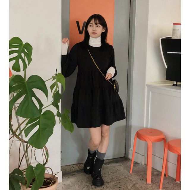 秋冬預訂｜圓領蛋糕澎澎絨面連身裙