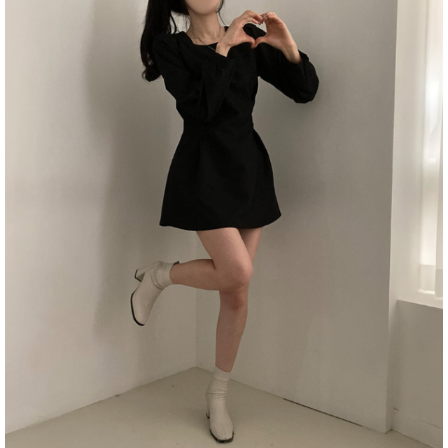 春季預訂｜方領後背蝴蝶結抽褶泡泡連身裙