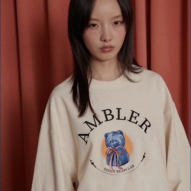 24S/S 預訂｜AMBLER BLUE BEAR YEARBOOK SWEATSHIRT (3 COLOR)
