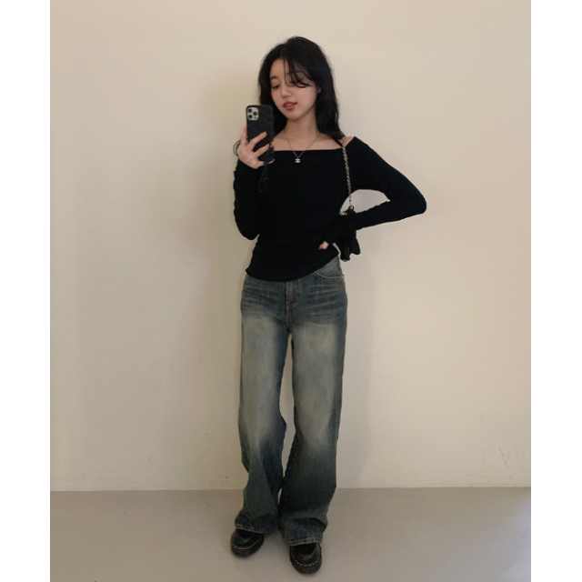 春季預訂｜斜裁寬鬆水洗牛仔褲