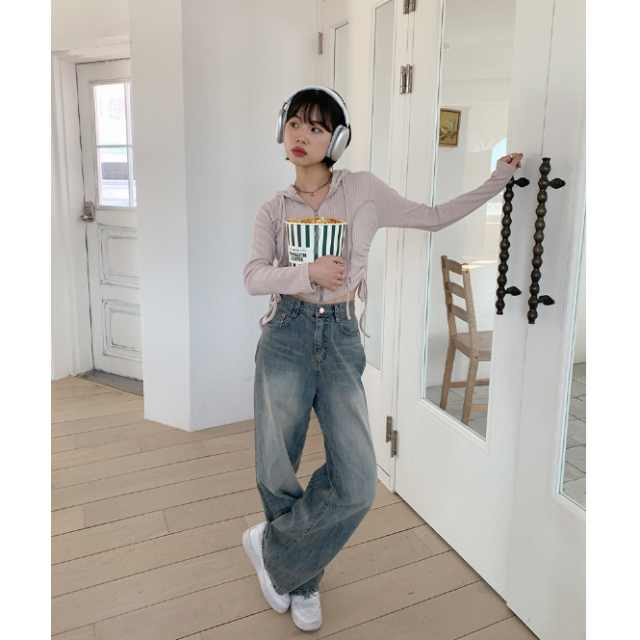 春季預訂｜復古裂紋水洗寬牛仔褲