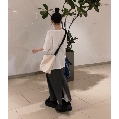 春季預訂｜口袋後背開衩尼龍半身裙