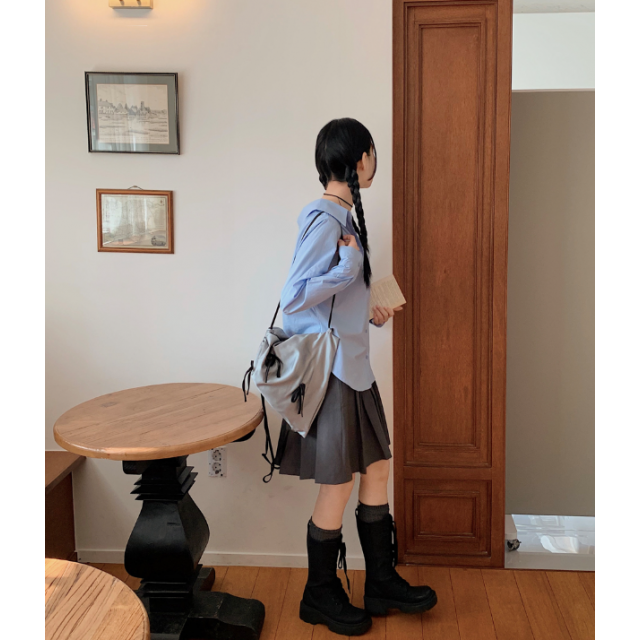 春季預訂|露肩線條襯衫 春季預訂|露肩線條襯衫