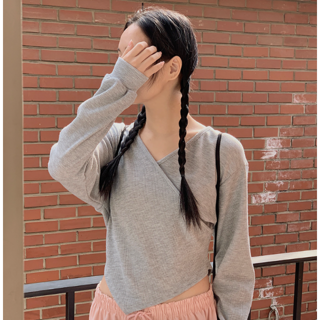 春季預訂|V領裁剪WAFFLE長袖上衣 春季預訂|V領裁剪WAFFLE長袖上衣