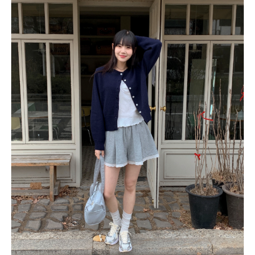 春季預訂｜打孔蕾絲短褲