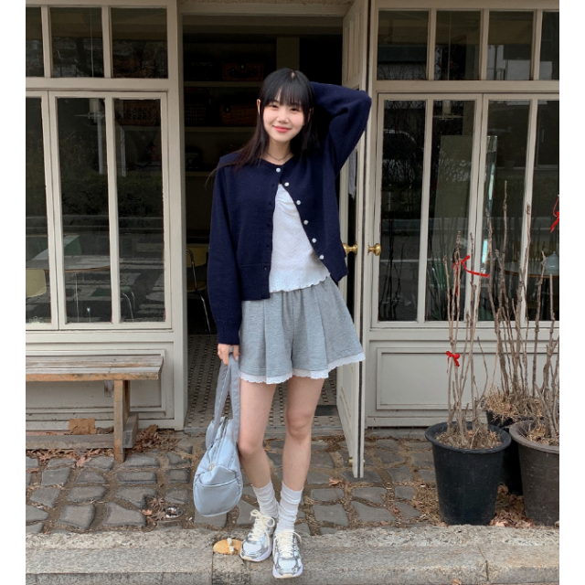 春季預訂｜打孔蕾絲短褲