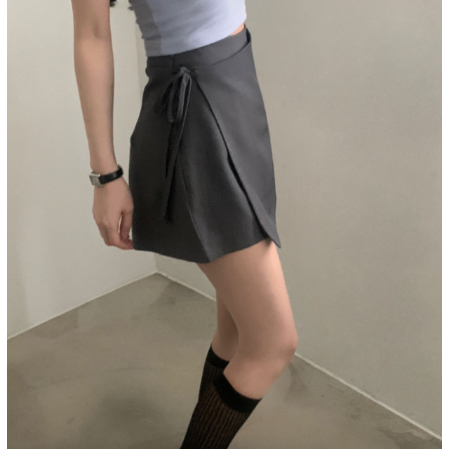 春季預訂｜裹身緞帶裙短褲