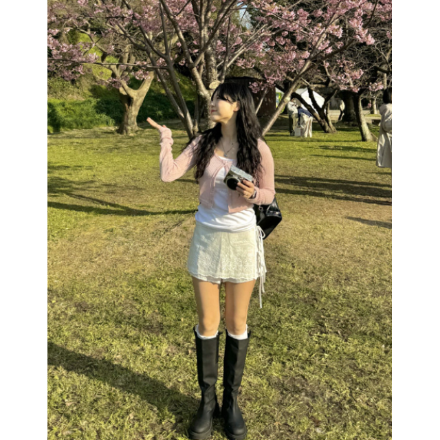 春季預訂｜緞帶打孔蕾絲裹身褲